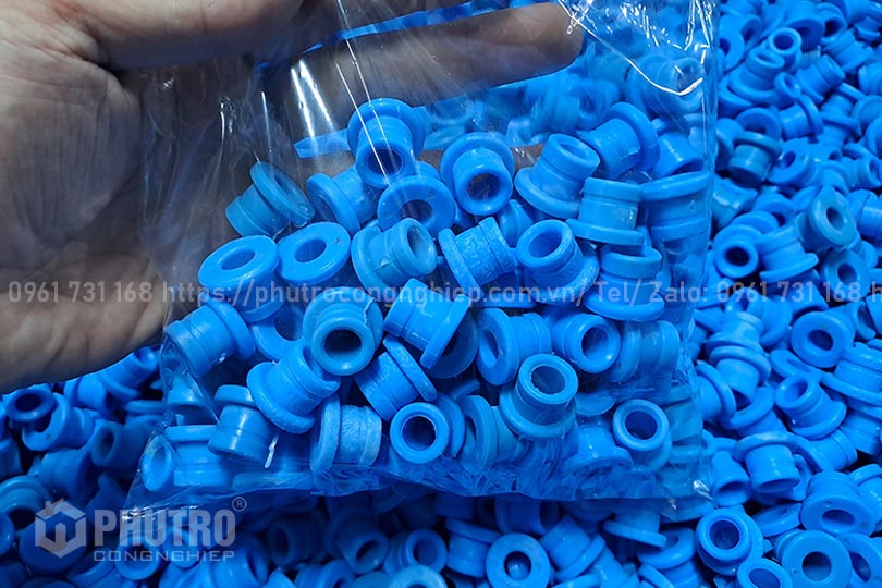 Bạc nhựa thanh dao cắt