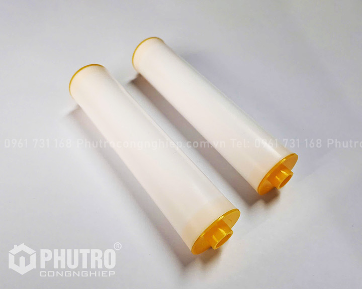 Lõi nhựa có nút bịt hai đầu