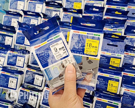 Nhãn in Brother màu trắng 9mm TZS-FX221